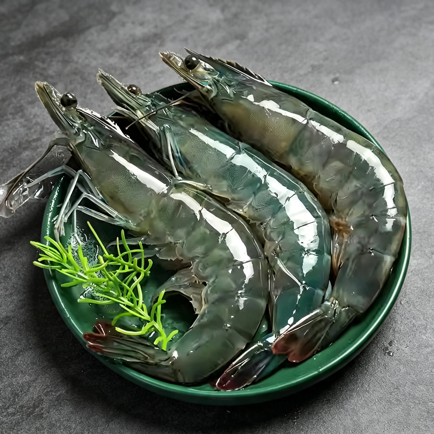 Fresh Caught Whole Unpeeled Prawns